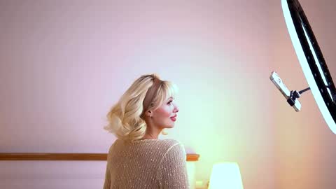 Ade online show from April 2026 01:33:01 AM