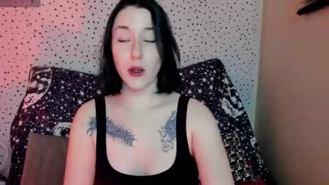 Adel online show from February 2026 06:02:02 PM