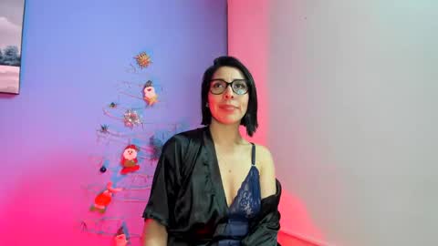 Snapshot of adellelennox_cg chatting on December 2024 05:51:01 AM Adelle online show from December 2024 05:51:01 AM