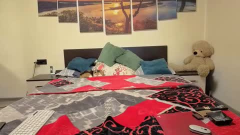 Adellineee online show from February 2026 10:09:01 PM