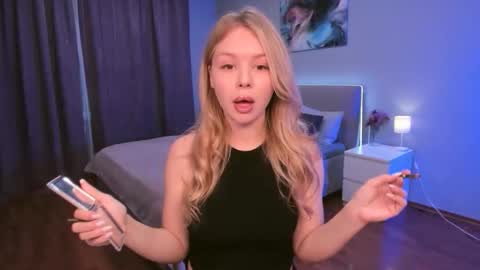 adelllovely online show from September 2025 11:43:02 AM