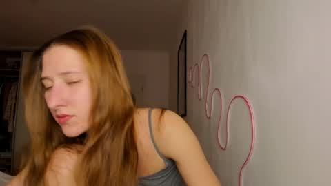 Snapshot of adellqueen chatting on May 2026 09:34:01 PM Adell online show from May 2026 09:34:01 PM