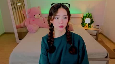 Adetta online show from November 2025 10:10:02 AM