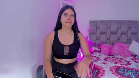   online show from November 2025 05:04:02 PM