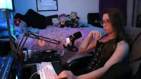 A Ditzy TGirl aka Lizzy online show from December 2025 10:49:02 PM