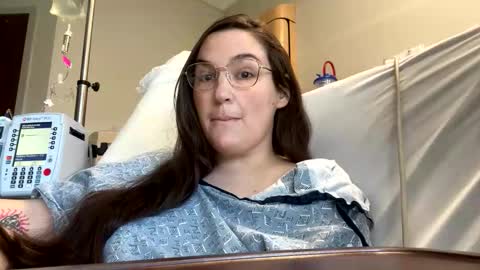 Snapshot of adobe_angel304 chatting on April 2026 05:44:01 PM adobe_angel304 online show from April 2026 05:44:01 PM