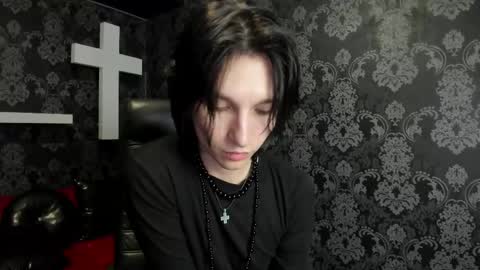 Snapshot of adonbev chatting on May 2026 05:12:01 AM adonbev online show from May 2026 05:12:01 AM