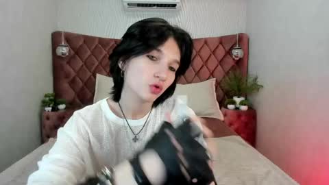 Snapshot of adonbev chatting on May 2026 05:27:02 AM adonbev online show from May 2026 05:27:02 AM