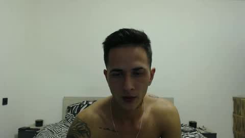 adonis0892 online show from October 2025 05:47:01 PM