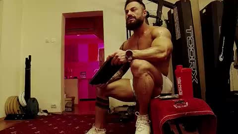 Adonis online show from February 2026 06:39:02 PM