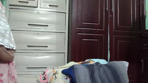 Snapshot of adorable_anna chatting on April 2026 01:48:02 PM annelovesu online show from April 2026 01:48:02 PM