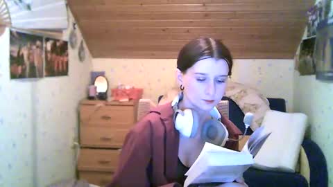 adorable_sparkle online show from February 2025 04:22:01 PM