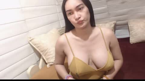 Snapshot of adorabletrans69 chatting on December 2024 05:58:01 PM Princess BLanca online show from December 2024 05:58:01 PM