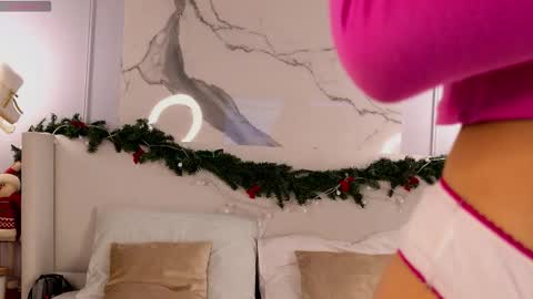 adoracortes online show from January 2026 05:12:02 AM