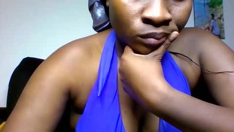 Snapshot of adore_booty chatting on April 2026 11:45:02 AM adore_booty online show from April 2026 11:45:02 AM