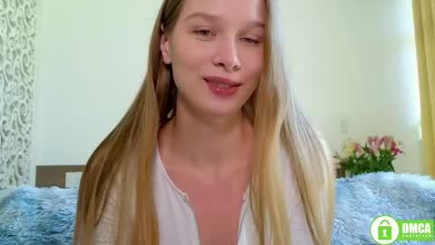Snapshot of adorielle chatting on May 2026 03:34:01 AM Lia online show from May 2026 03:34:01 AM