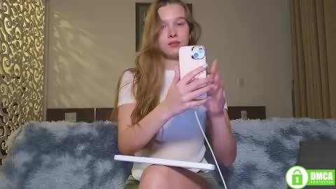 Snapshot of adorielle chatting on May 2026 12:55:02 PM Lia online show from May 2026 12:55:02 PM