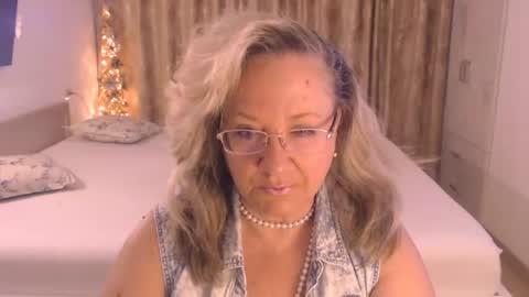 Cryna online show from July 2026 02:00:02 AM