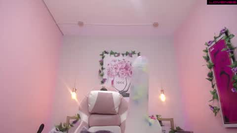 Snapshot of adri_gomez_1 chatting on July 2026 01:26:01 PM Adri online show from July 2026 01:26:01 PM
