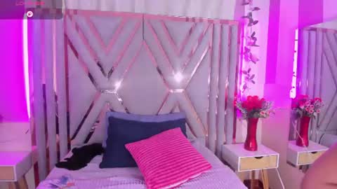 Snapshot of adri_rivera chatting on July 2026 09:09:02 PM ADRI online show from July 2026 09:09:02 PM