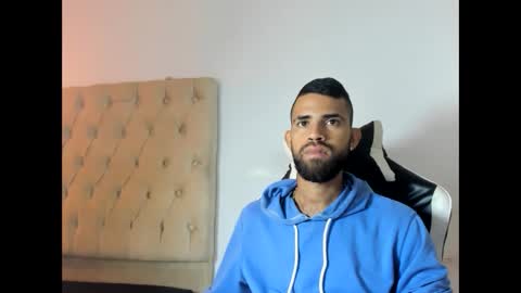adri_sexboy229 online show from September 2025 02:44:01 PM