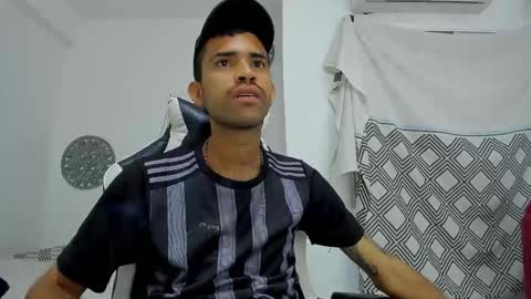 adri_sexboy229 online show from October 2025 02:01:02 AM