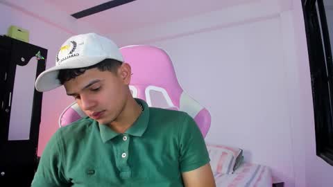 ADRIAN online show from February 2026 06:59:02 PM