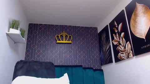 Snapshot of adrian_rae chatting on March 2025 02:51:02 PM online show from March 2025 02:51:02 PM