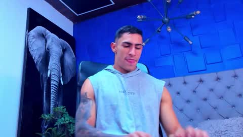 Snapshot of adrian_rae chatting on November 2025 12:54:01 AM online show from November 2025 12:54:01 AM