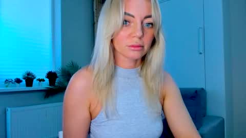 Snapshot of adriana_coy_ chatting on March 2026 01:16:02 PM Adriana online show from March 2026 01:16:02 PM