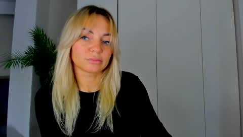 Snapshot of adriana_coy_ chatting on April 2026 03:10:02 PM Adriana online show from April 2026 03:10:02 PM