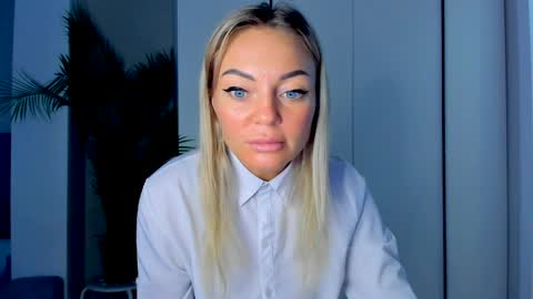 Snapshot of adriana_coy_ chatting on April 2026 11:22:02 AM Adriana online show from April 2026 11:22:02 AM