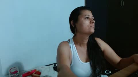 Snapshot of adriana_milf chatting on January 2025 04:02:02 AM Adriana milf online show from January 2025 04:02:02 AM