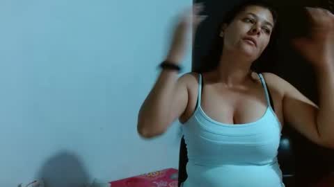 Snapshot of adriana_milf chatting on February 2025 06:17:02 AM Adriana milf online show from February 2025 06:17:02 AM