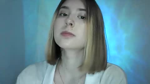 adrianabliss_ online show from October 2025 07:27:02 AM