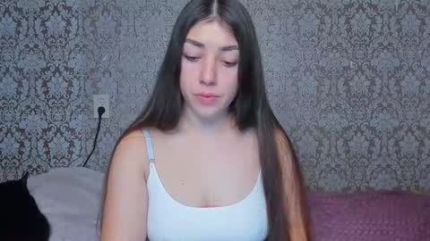 Adriana online show from December 2025 06:04:02 PM