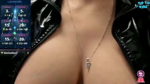 Snapshot of adriannalyly chatting on December 2024 04:16:01 PM adriannalyly online show from December 2024 04:16:01 PM