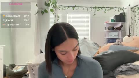 Snapshot of adriannarodriguez chatting on April 2026 06:31:01 PM Adrianna online show from April 2026 06:31:01 PM