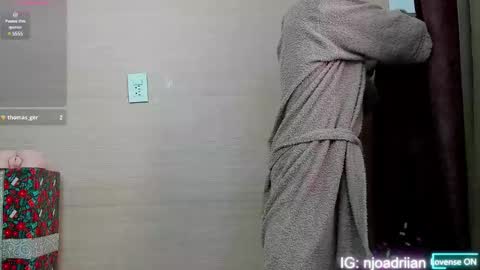 Adrian online show from January 2025 03:39:01 PM