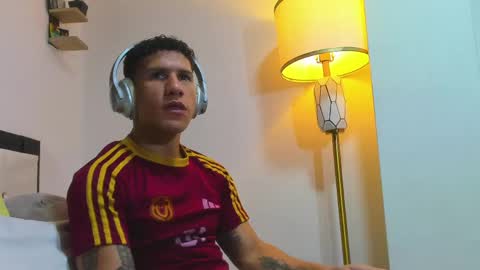 Snapshot of adriano_bigcock chatting on April 2026 04:19:01 AM Adrian online show from April 2026 04:19:01 AM