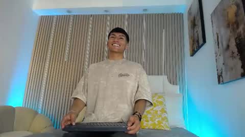 Snapshot of adrianstark_ chatting on June 2026 01:04:02 PM adrianstark_ online show from June 2026 01:04:02 PM