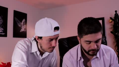 Snapshot of adrianwilliams_ chatting on January 2025 05:18:01 PM Adrian Williams online show from January 2025 05:18:01 PM