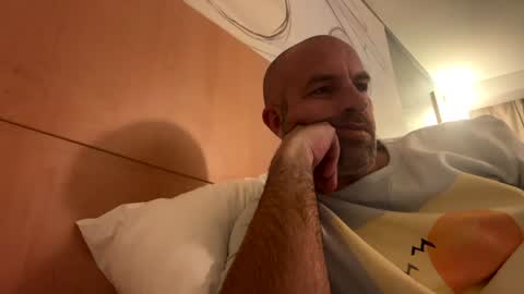 Snapshot of adrienfromparis chatting on January 2025 08:04:01 PM adrienfromparis online show from January 2025 08:04:01 PM