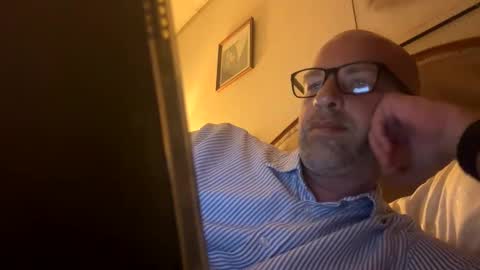 Snapshot of adrienfromparis chatting on April 2026 07:22:01 PM adrienfromparis online show from April 2026 07:22:01 PM