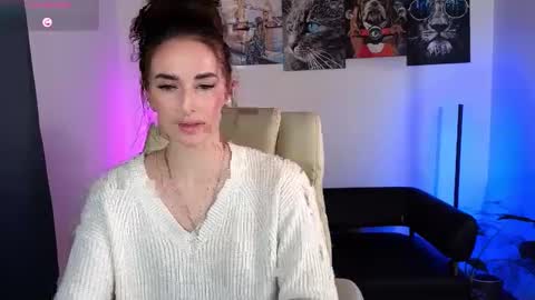 Adriana online show from February 2025 06:00:01 PM