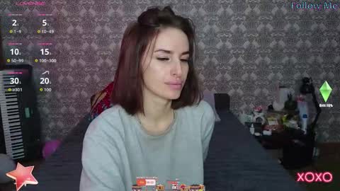 Adriana online show from November 2025 09:20:01 AM