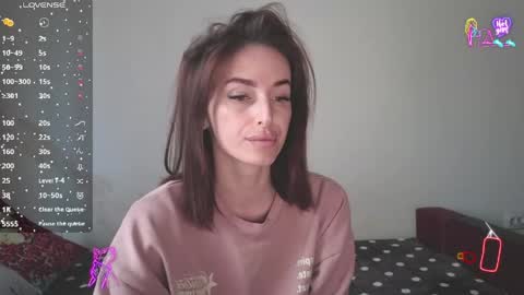 Adriana online show from April 2026 04:01:01 PM