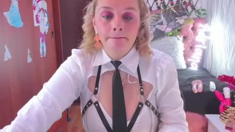 adriiana_fox_ online show from January 2025 05:56:02 PM