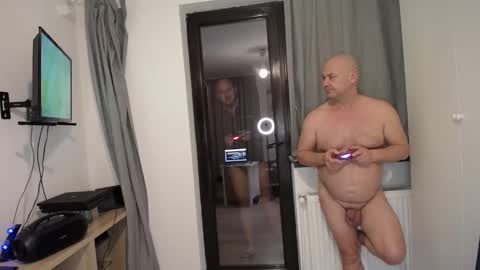 Snapshot of adryanyou chatting on January 2025 12:09:01 AM BEST LOVER online show from January 2025 12:09:01 AM