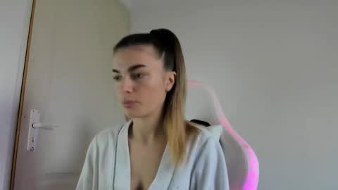 adventurina online show from November 2025 09:53:02 AM